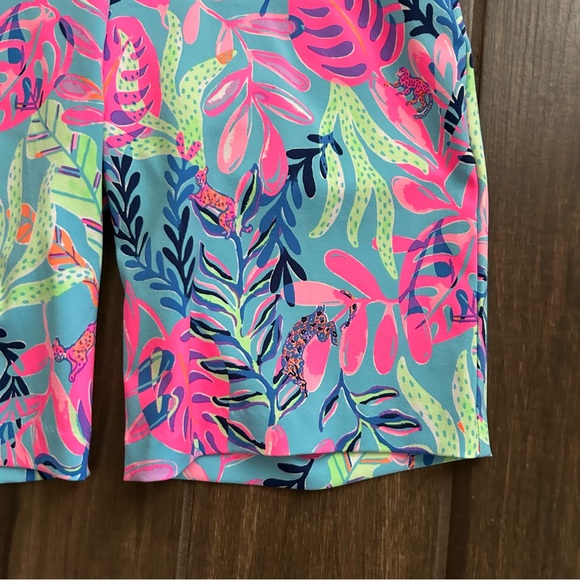Lilly Pulitzer Reid Pull-On 9" Golf Shorts UPF in You’ve Been Spotted Sz 2 - Picture 4 of 8